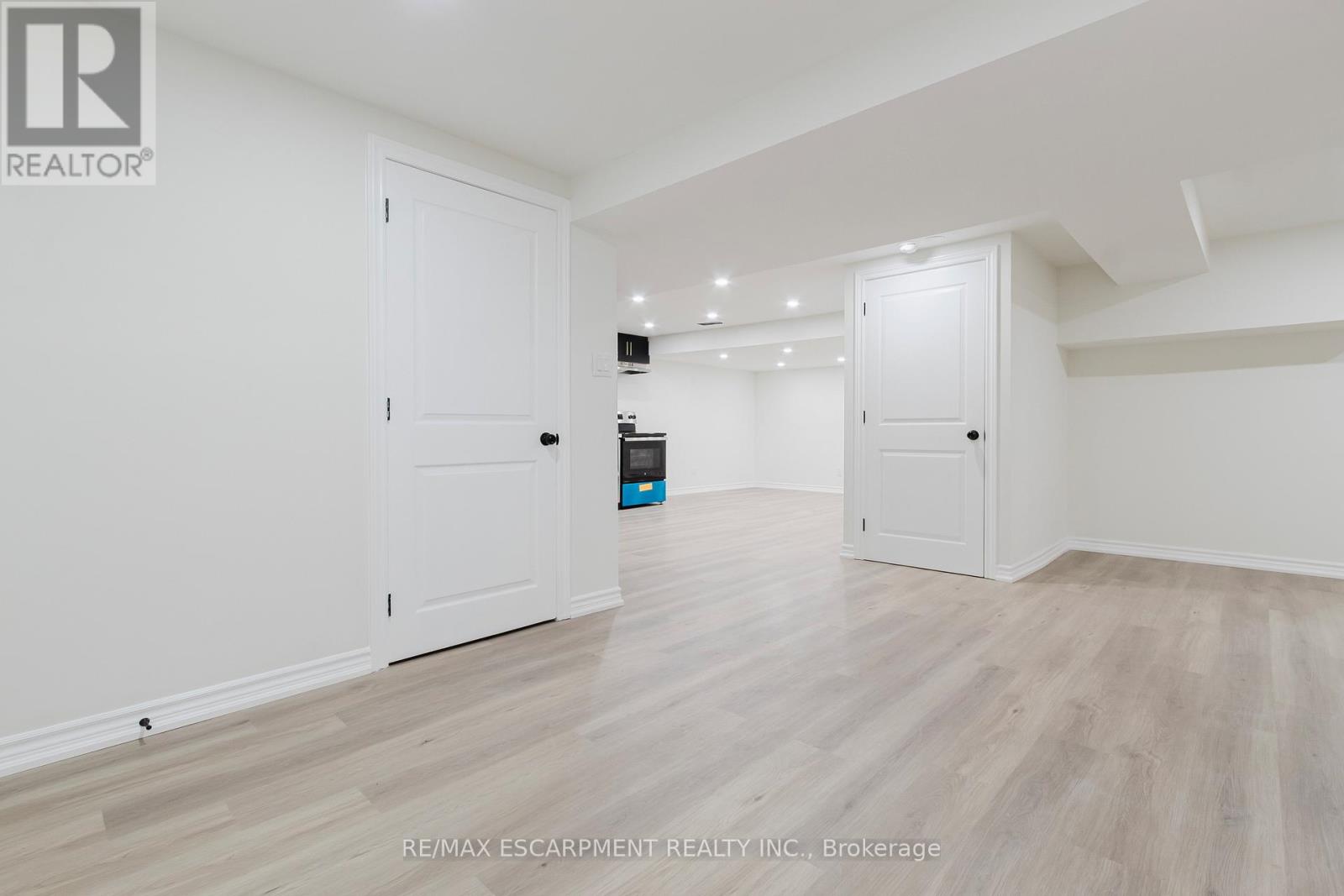 Lower - 211 Green Road, Hamilton, Ontario  L8K 2A4 - Photo 22 - X12617506