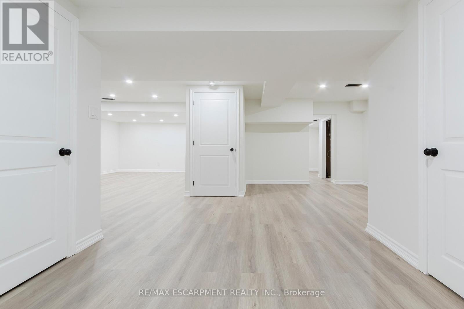 Lower - 211 Green Road, Hamilton, Ontario  L8K 2A4 - Photo 24 - X12617506