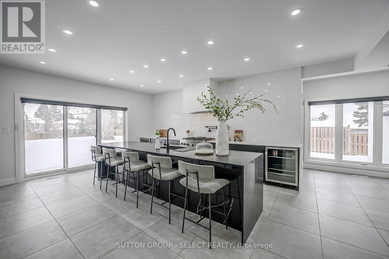 288 Windermere Court W, London North, Ontario  N6G 4J5 - Photo 5 - X12617518