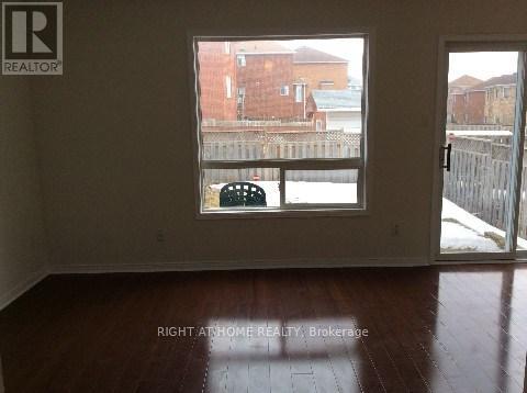 Upper And Main - 830 Avonshire Court, Mississauga, Ontario  L5V 2P2 - Photo 8 - W12565080