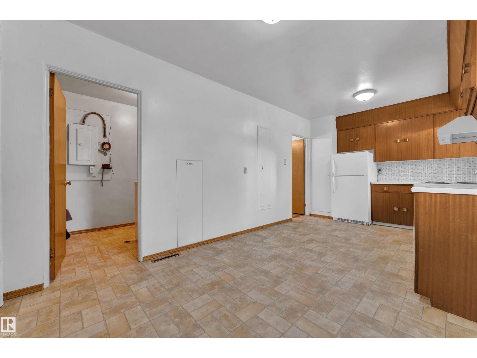 16111 109 Av Nw, Edmonton, Alberta  T5P 4E5 - Photo 8 - E4467904