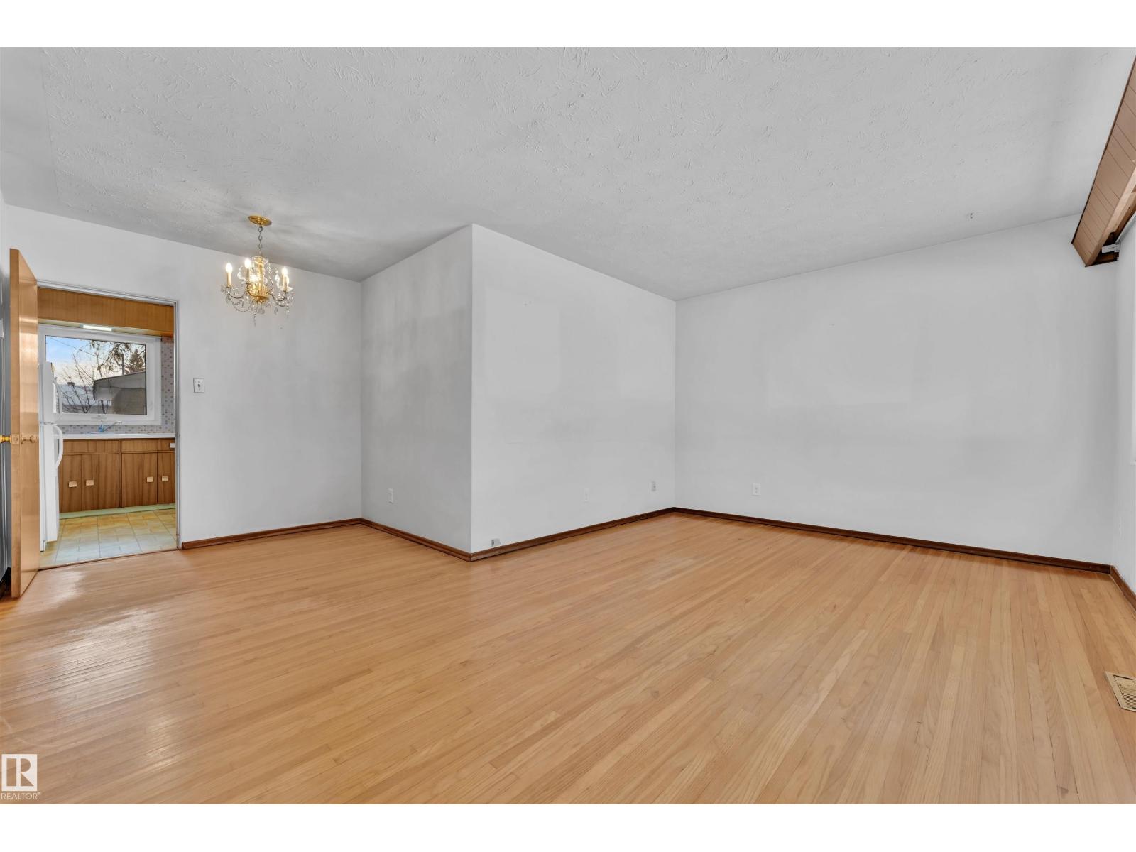 16111 109 Av Nw, Edmonton, Alberta  T5P 4E5 - Photo 9 - E4467904