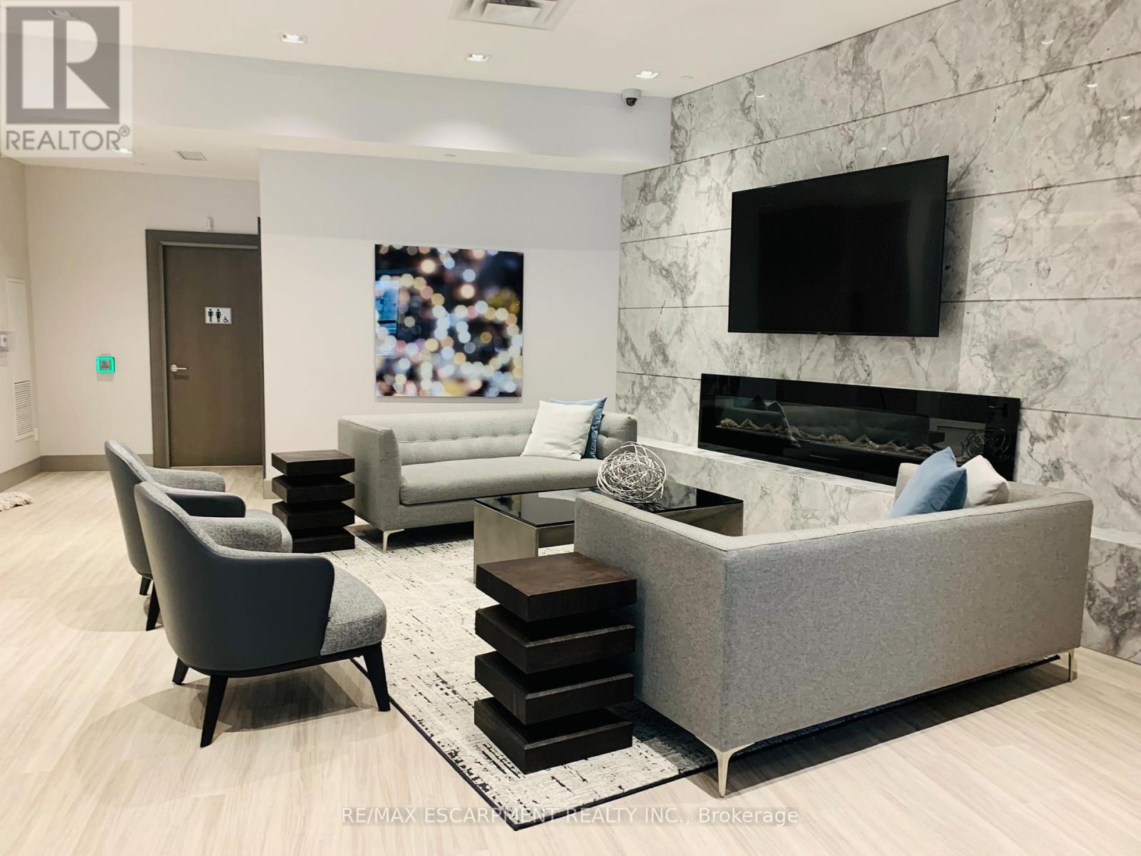 2405 - 181 Bedford Road, Toronto, Ontario  M5R 0A5 - Photo 18 - C12617514