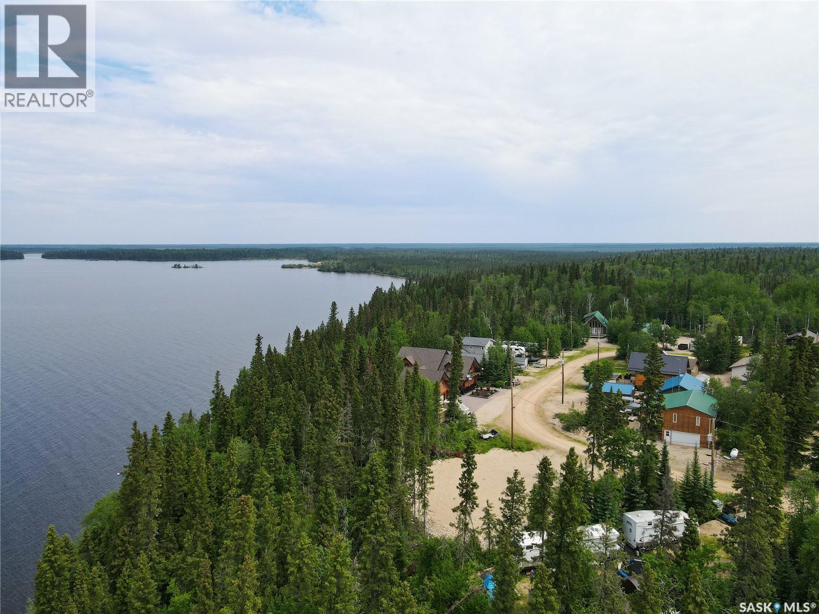 133 Lakeview Dr W, Northern Admin District, Saskatchewan  S0P 0C0 - Photo 2 - SK025381