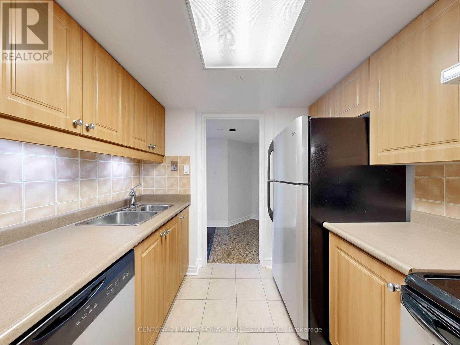 1900 - 38 Elm Street, Toronto, Ontario  M5G 2K5 - Photo 22 - C12616140