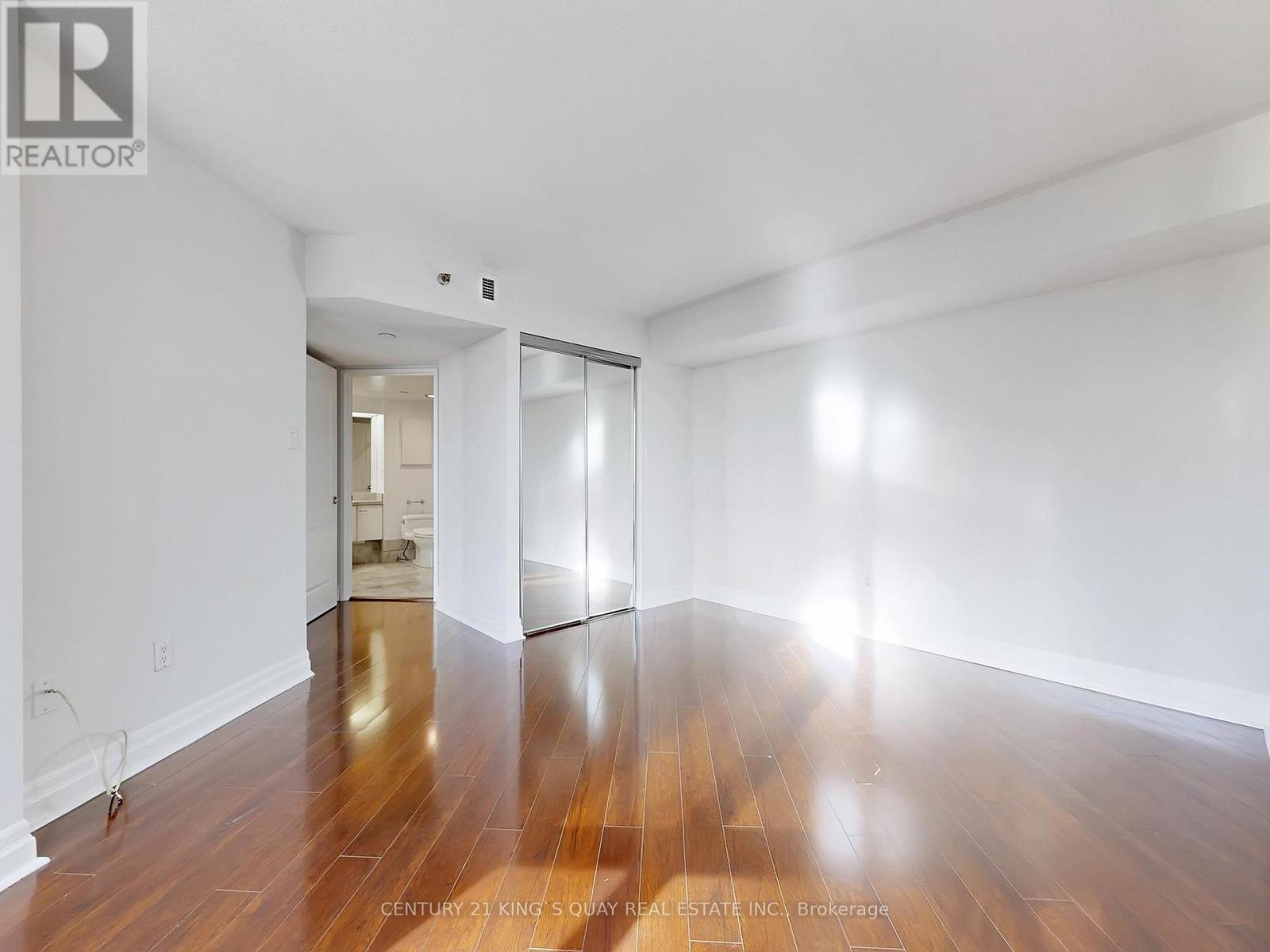 1900 - 38 Elm Street, Toronto, Ontario  M5G 2K5 - Photo 29 - C12616140