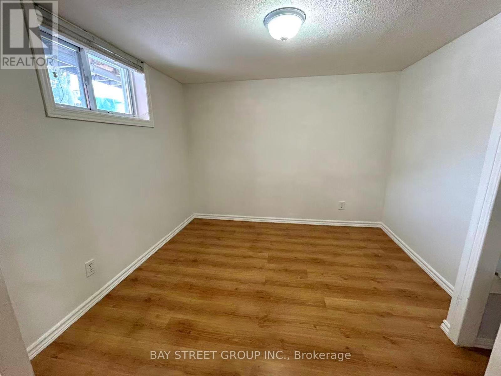 Basement - 368 Browndale Crescent, Richmond Hill, Ontario  L4C 3J4 - Photo 8 - N12617834