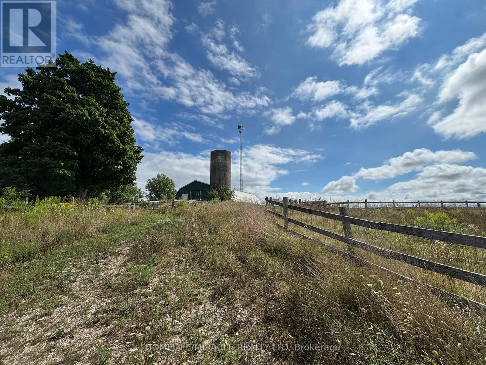 1381 Hwy 8, Cambridge, Ontario  N1R 5S2 - Photo 9 - X12470771