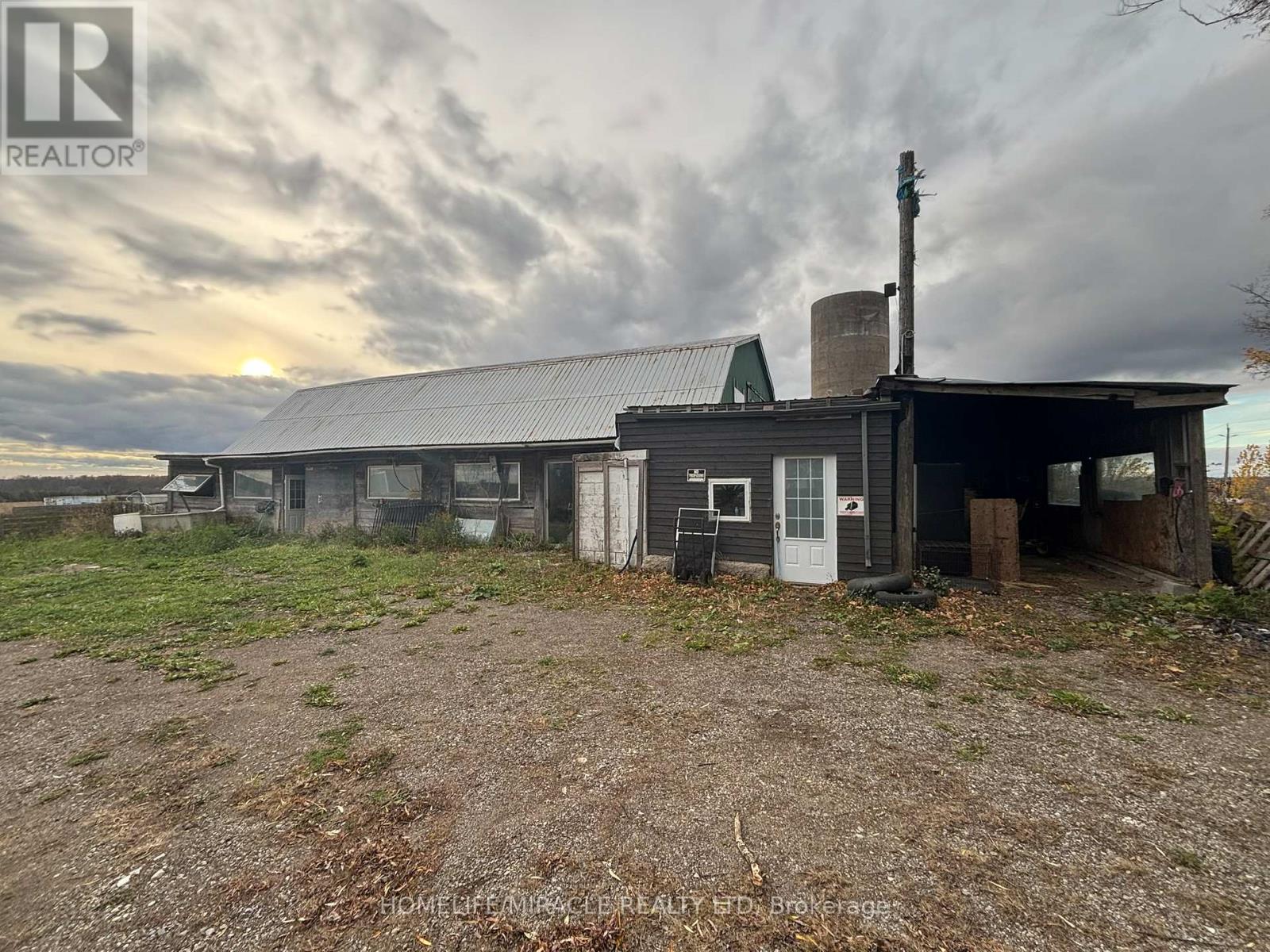 1381 HWY 8, Cambridge, Ontario