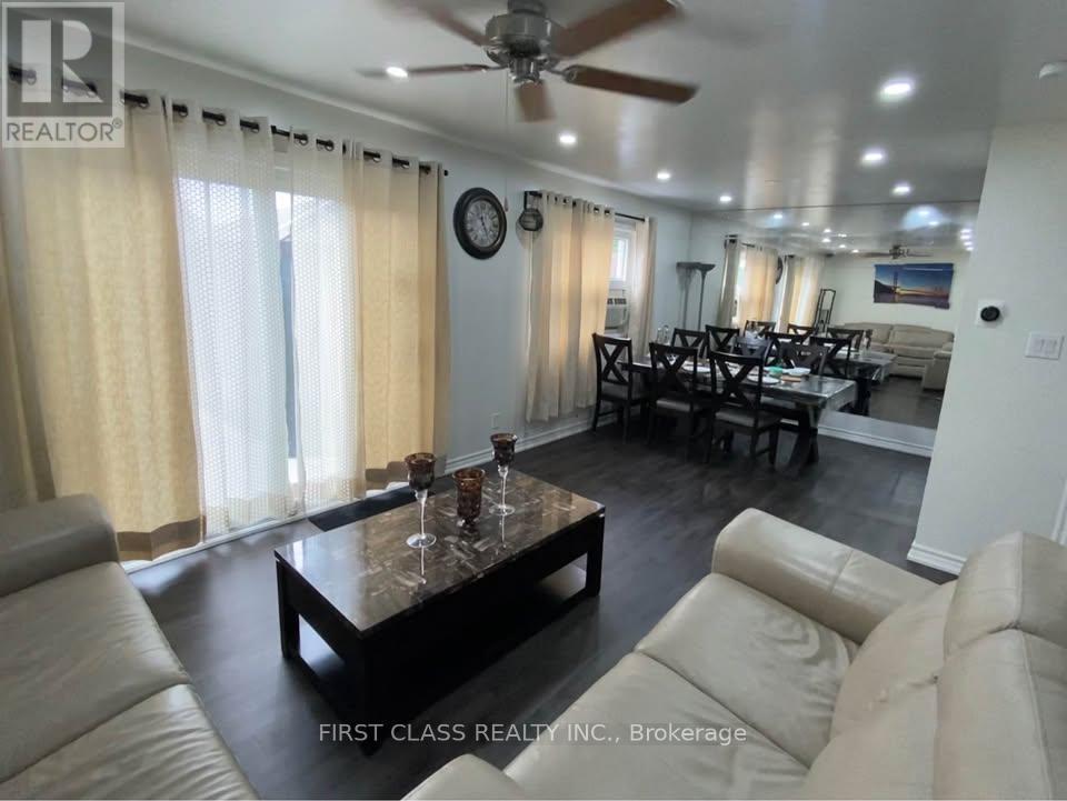 13 GREENARROW COURT, Brampton, Ontario