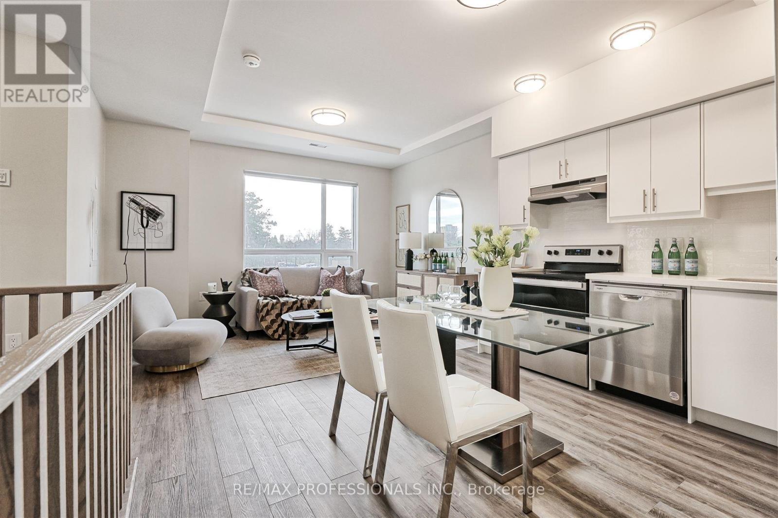 132 - 62 Dixfield Drive, Toronto, Ontario  M9C 3W1 - Photo 2 - W12617952