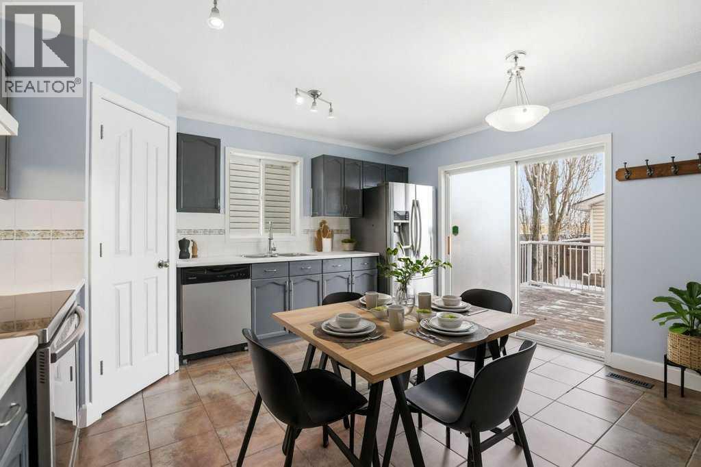 216 Mt. Aberdeen Close Se, Calgary, Alberta  T2Z 3N3 - Photo 8 - A2273076