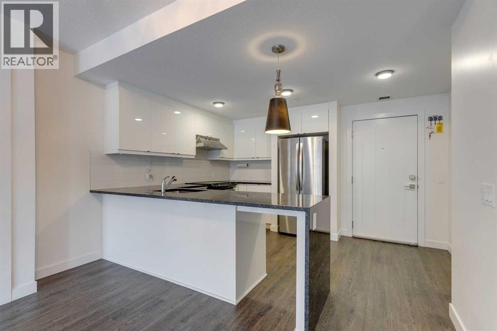 103, 25 Aspenmont Heights Sw, Calgary, Alberta  T3H 0E4 - Photo 2 - A2274638