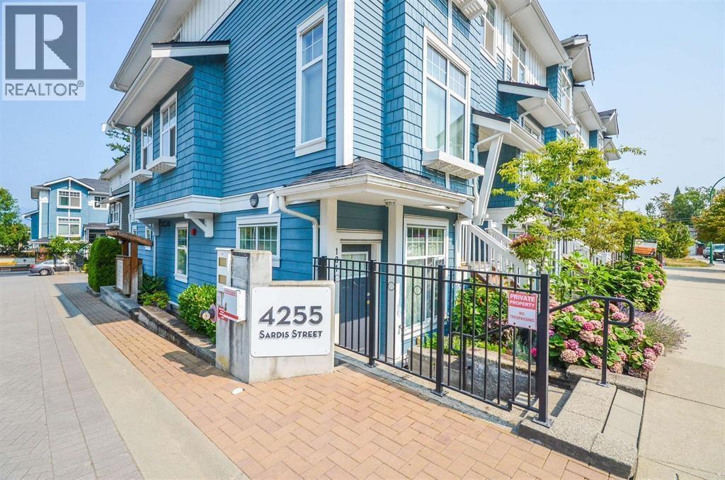 117 4255 Sardis Street, Burnaby, British Columbia V5H 1K6 - Photo 1 - R3073405