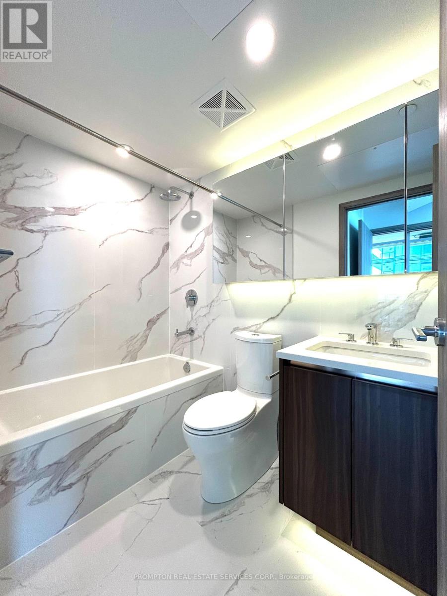 7709 - 3 Concord Cityplace Way, Toronto, Ontario  M5V 0X4 - Photo 7 - C12618384