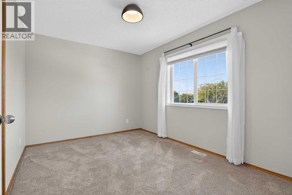 47 Mt Apex Crescent Se, Calgary, Alberta T2Z 2V3 - Photo 37 - A2256959