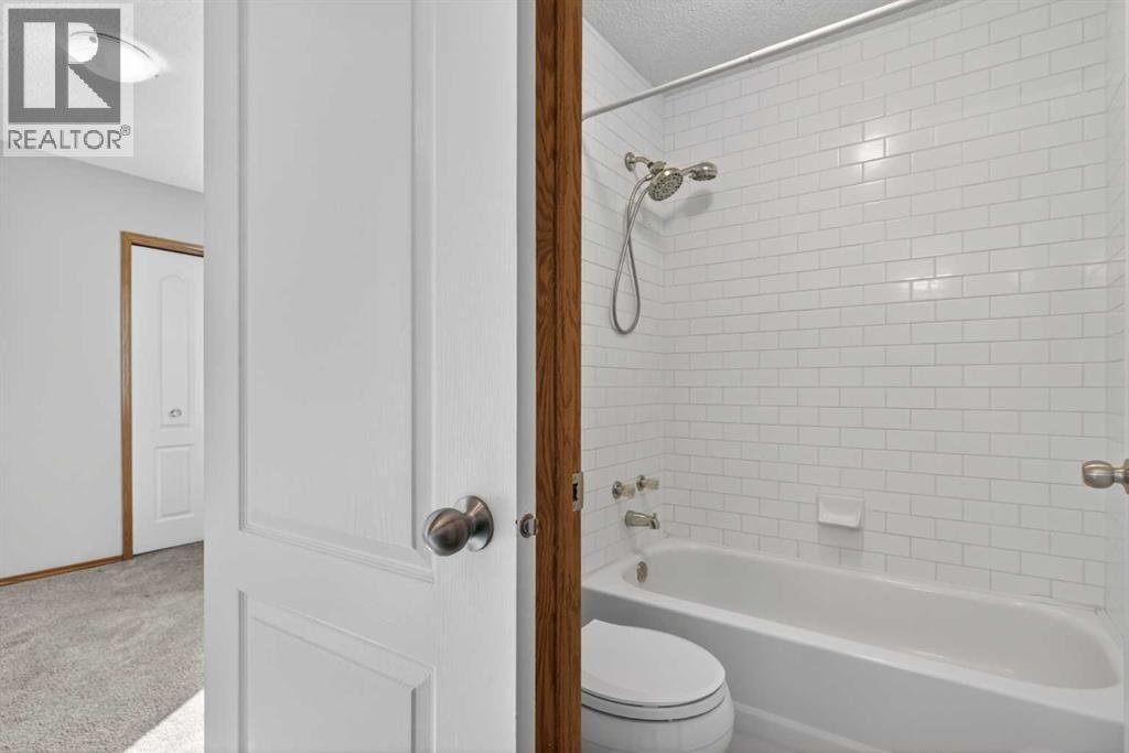 47 Mt Apex Crescent Se, Calgary, Alberta T2Z 2V3 - Photo 39 - A2256959