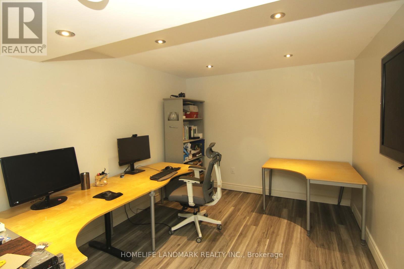 3861 Mulligan Cross, Mississauga, Ontario  L5M 7B2 - Photo 26 - W12611752