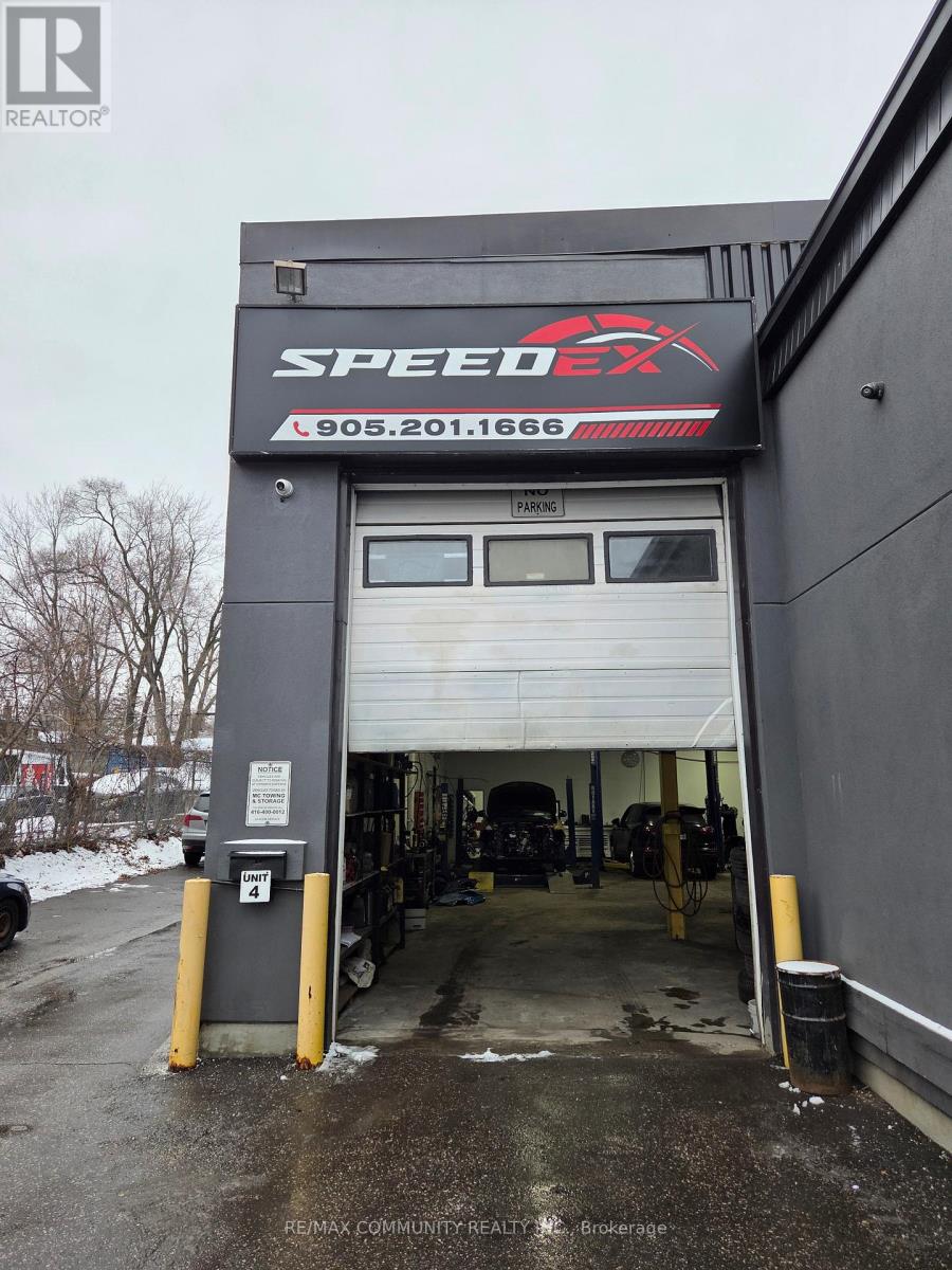 4 - 3 Laidlaw Boulevard, Markham, Ontario  L3P 1W5 - Photo 3 - N12618290