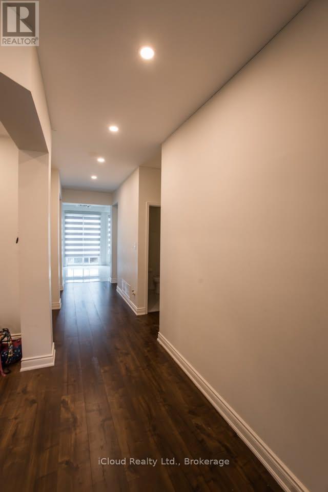 81 Crown Victoria ( Upper) Drive, Brampton, Ontario  L7A 3X1 - Photo 17 - W12618372