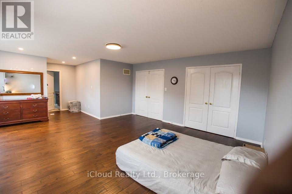 81 Crown Victoria ( Upper) Drive, Brampton, Ontario  L7A 3X1 - Photo 19 - W12618372