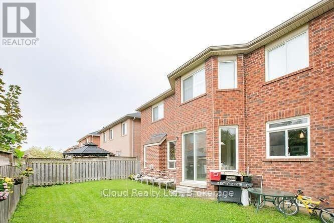 81 Crown Victoria ( Upper) Drive, Brampton, Ontario  L7A 3X1 - Photo 30 - W12618372