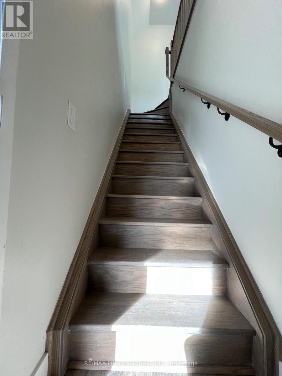 141 - 62 Dixfield Drive, Toronto, Ontario  M9C 3W1 - Photo 3 - W12618382