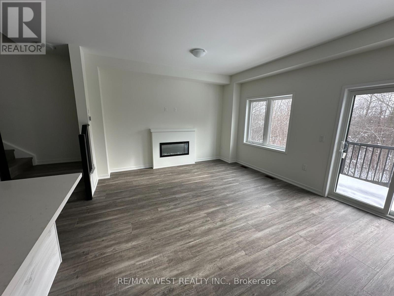 129 - 50 Seahorse Common, Cambridge, Ontario  N1R 5S2 - Photo 3 - X12618112