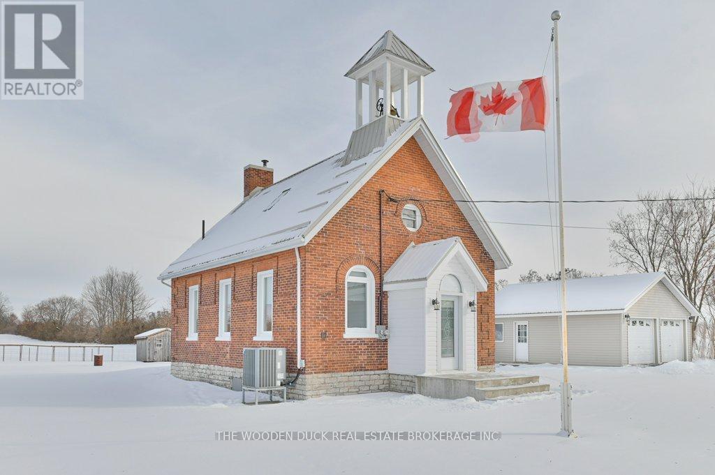 44 DECLAIR ROAD, Tweed, Ontario