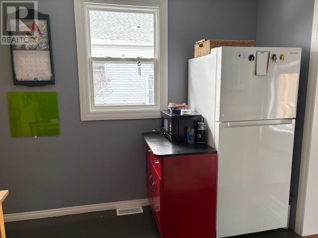 411 Southern Ave, Thunder Bay, Ontario  P7C 2T8 - Photo 12 - TB253595