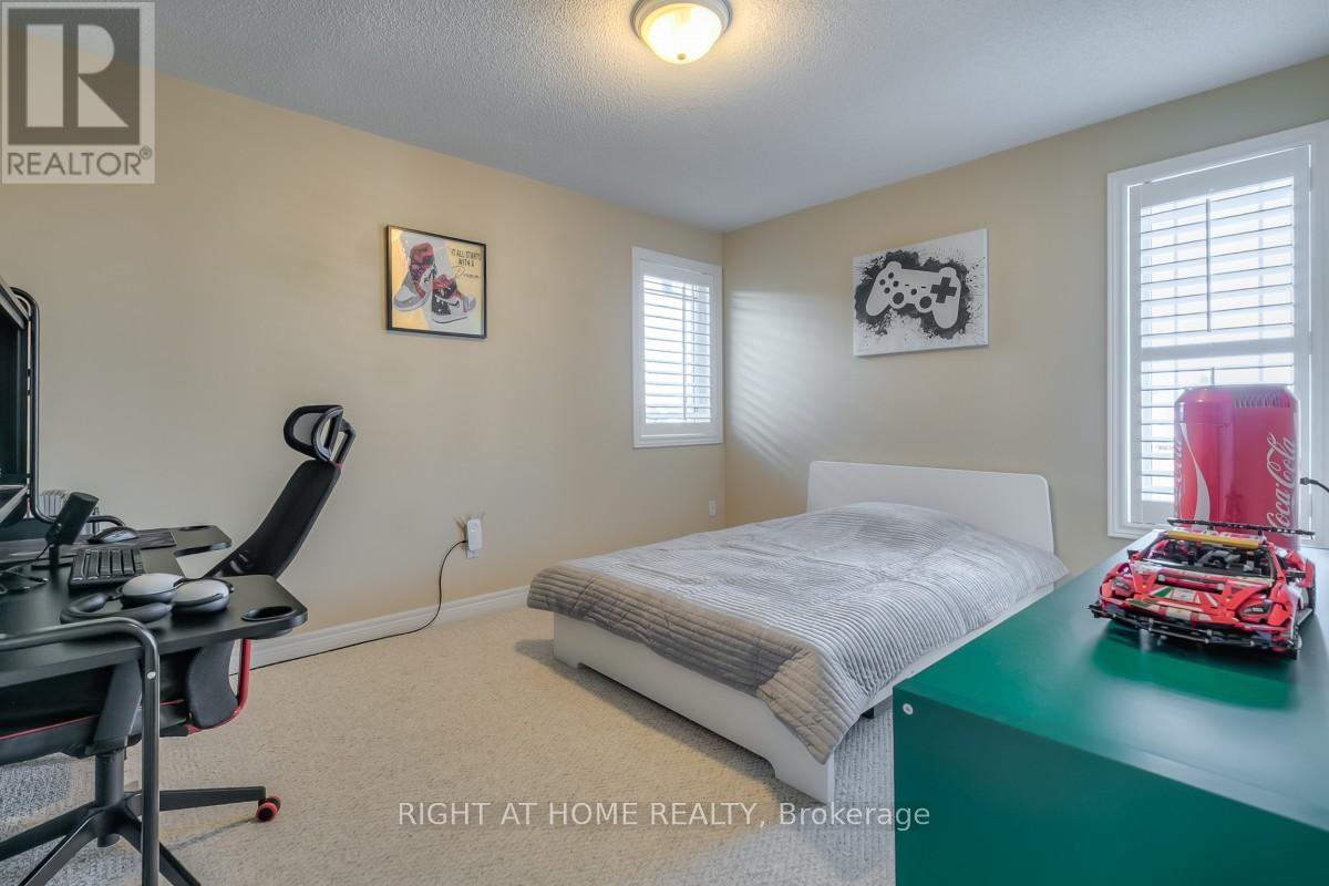 63 Snowy Meadow Avenue, Richmond Hill, Ontario  L4E 3V4 - Photo 24 - N12614648