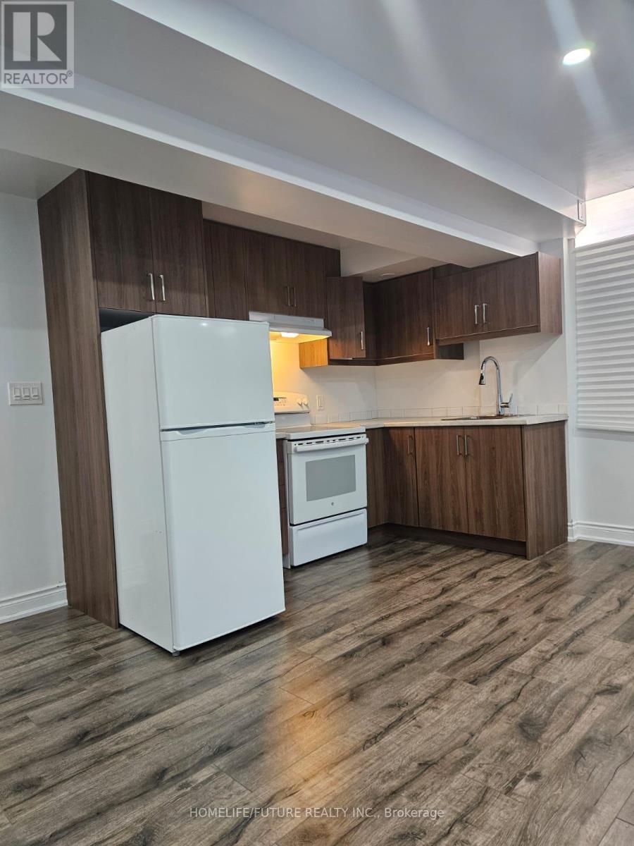 Bsmt - 26 Felix Close, Brampton, Ontario  L7A 4K5 - Photo 4 - W12610378