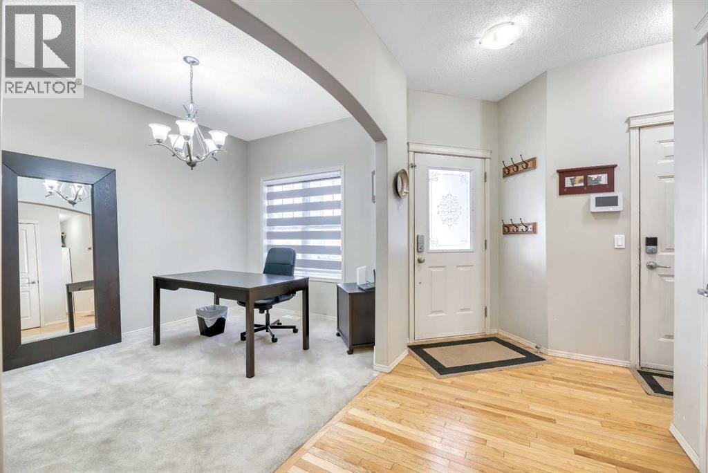 408 Rainbow Falls Way, Chestermere, Alberta  T1X 1S6 - Photo 7 - A2269868