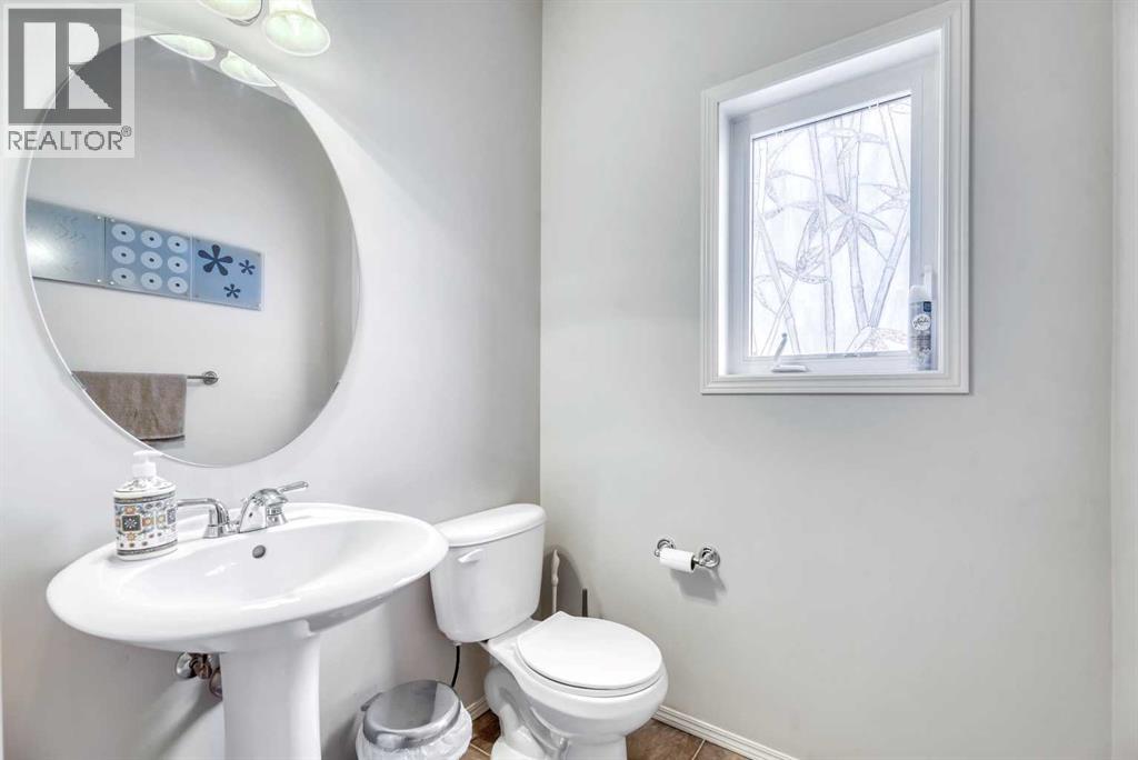 408 Rainbow Falls Way, Chestermere, Alberta  T1X 1S6 - Photo 6 - A2269868