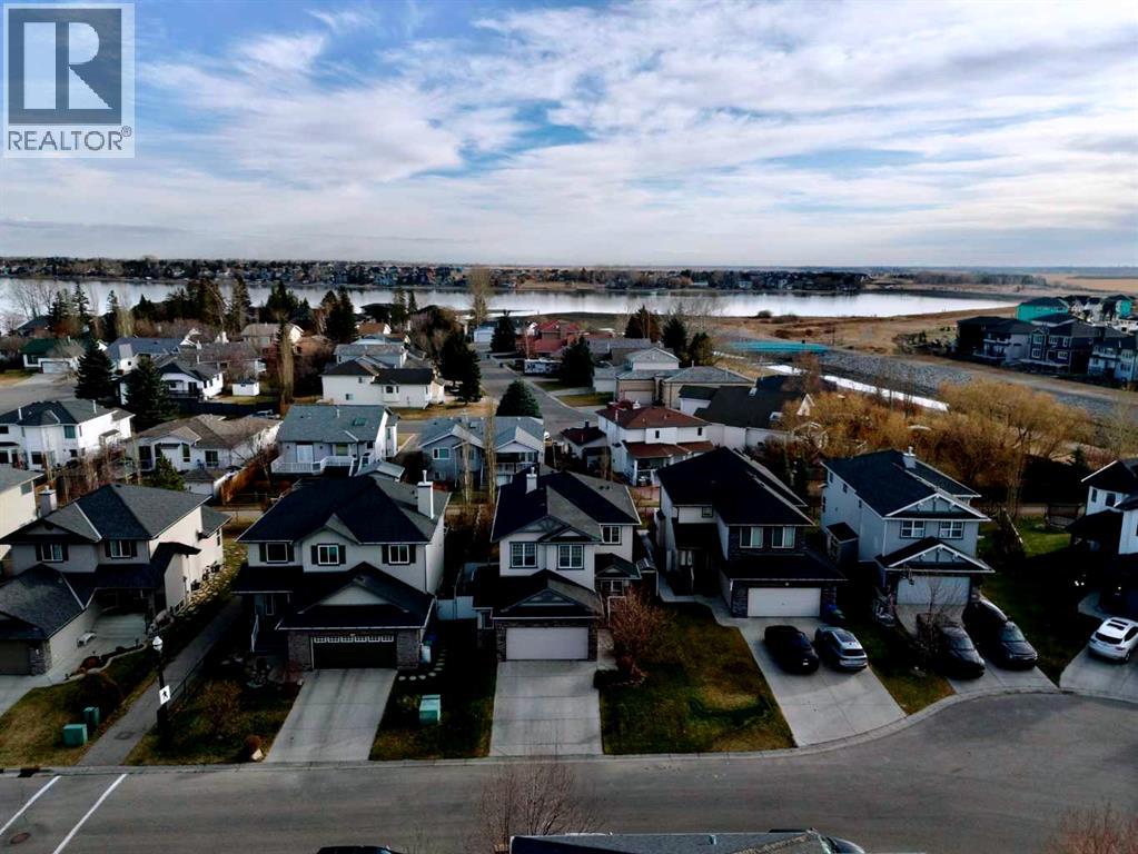 408 Rainbow Falls Way, Chestermere, Alberta  T1X 1S6 - Photo 2 - A2269868