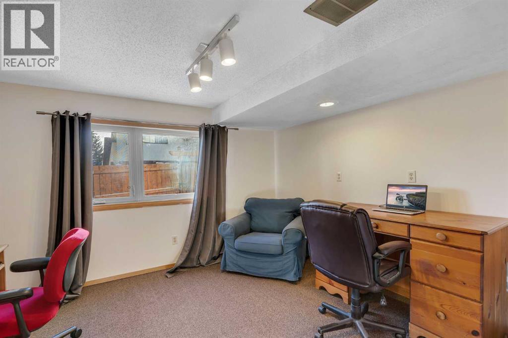 244 Ranchridge Court Nw, Calgary, Alberta  T3G 1W5 - Photo 28 - A2273569