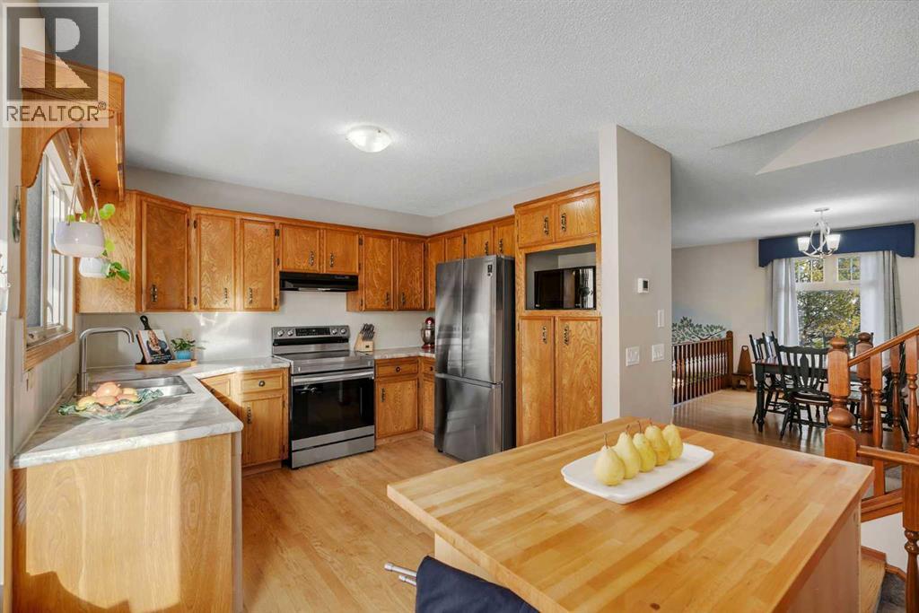 244 Ranchridge Court Nw, Calgary, Alberta  T3G 1W5 - Photo 7 - A2273569