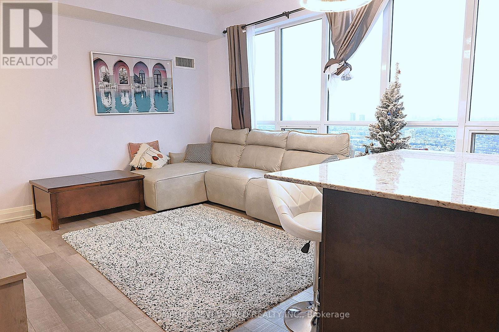 Ph2-08 - 7161 Yonge Street, Markham, Ontario  L3T 0C8 - Photo 4 - N12608768