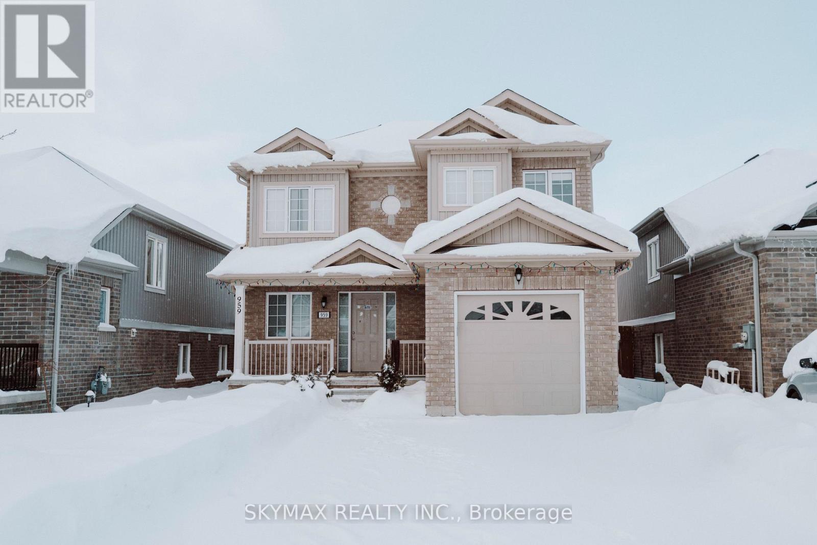 959 Hannah Avenue, North Perth, Ontario  N4W 0H7 - Photo 2 - X12619200