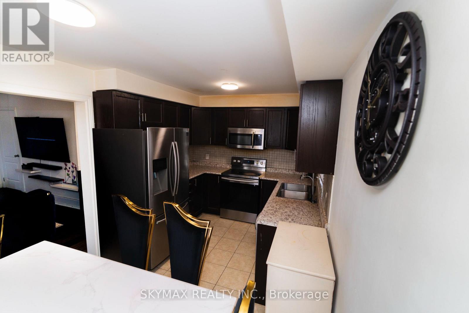 959 Hannah Avenue, North Perth, Ontario  N4W 0H7 - Photo 5 - X12619200