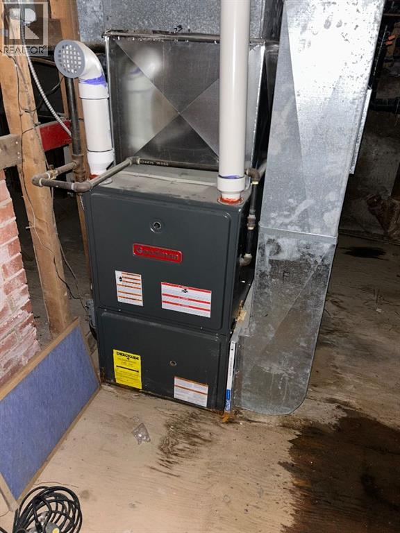 210 5 Street, Warner, Alberta T0K 2L0 - Photo 43 - A2259444