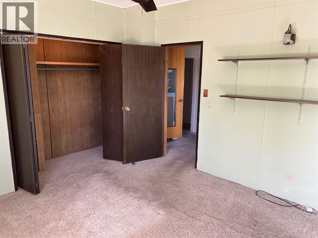 210 5 Street, Warner, Alberta T0K 2L0 - Photo 30 - A2259444