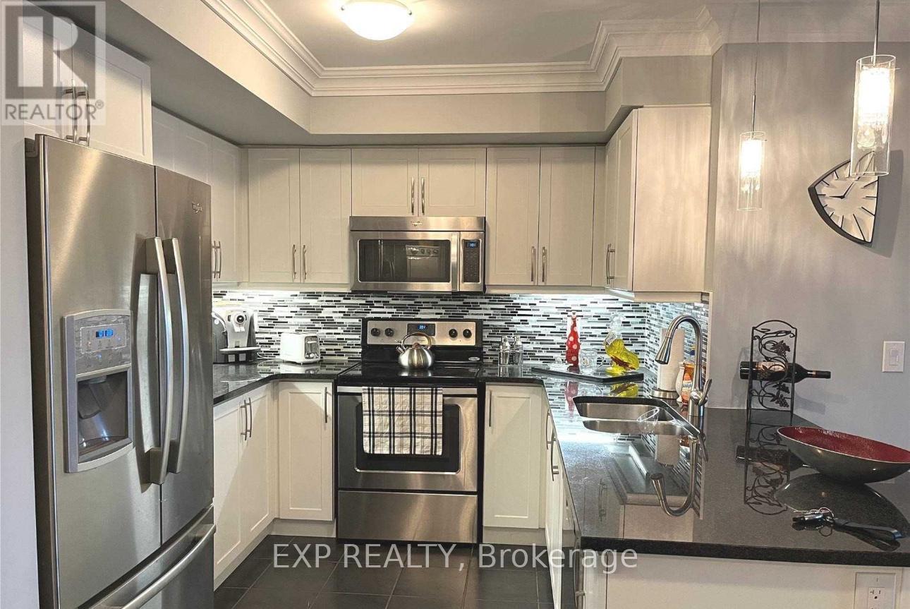 205 - 60 Baycliffe Crescent, Brampton, Ontario  L7A 0Z4 - Photo 2 - W12619866