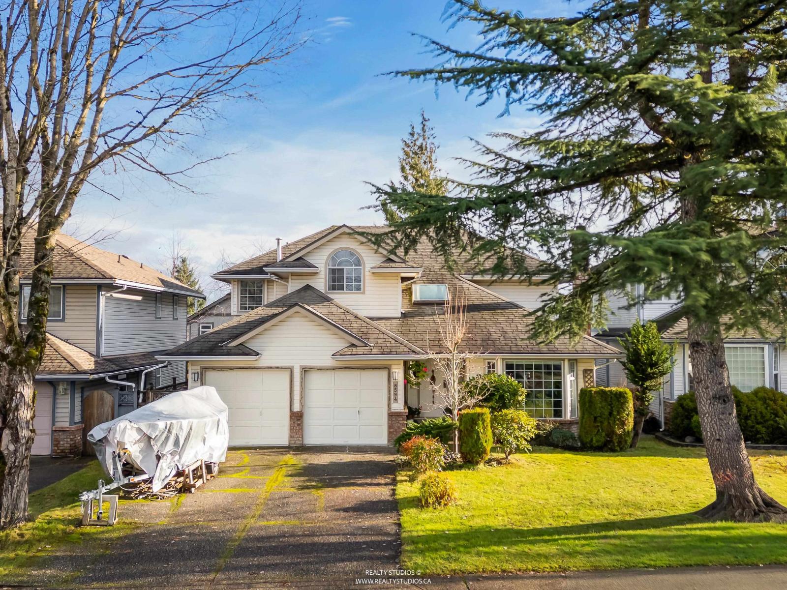 8594 212 Street, Langley, British Columbia  V1M 2E7 - Photo 1 - R3073226