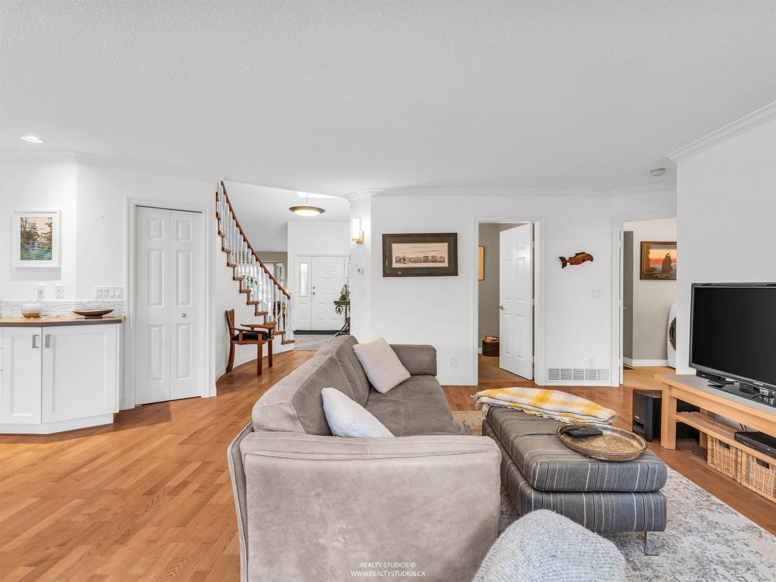 8594 212 Street, Langley, British Columbia  V1M 2E7 - Photo 12 - R3073226