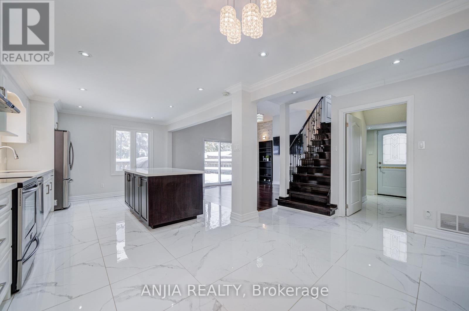 26 Longbow Square, Toronto, Ontario  M1W 2W7 - Photo 12 - E12621056