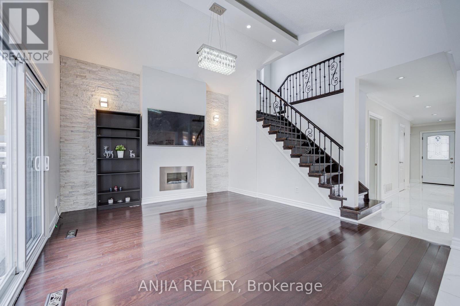 26 Longbow Square, Toronto, Ontario  M1W 2W7 - Photo 20 - E12621056