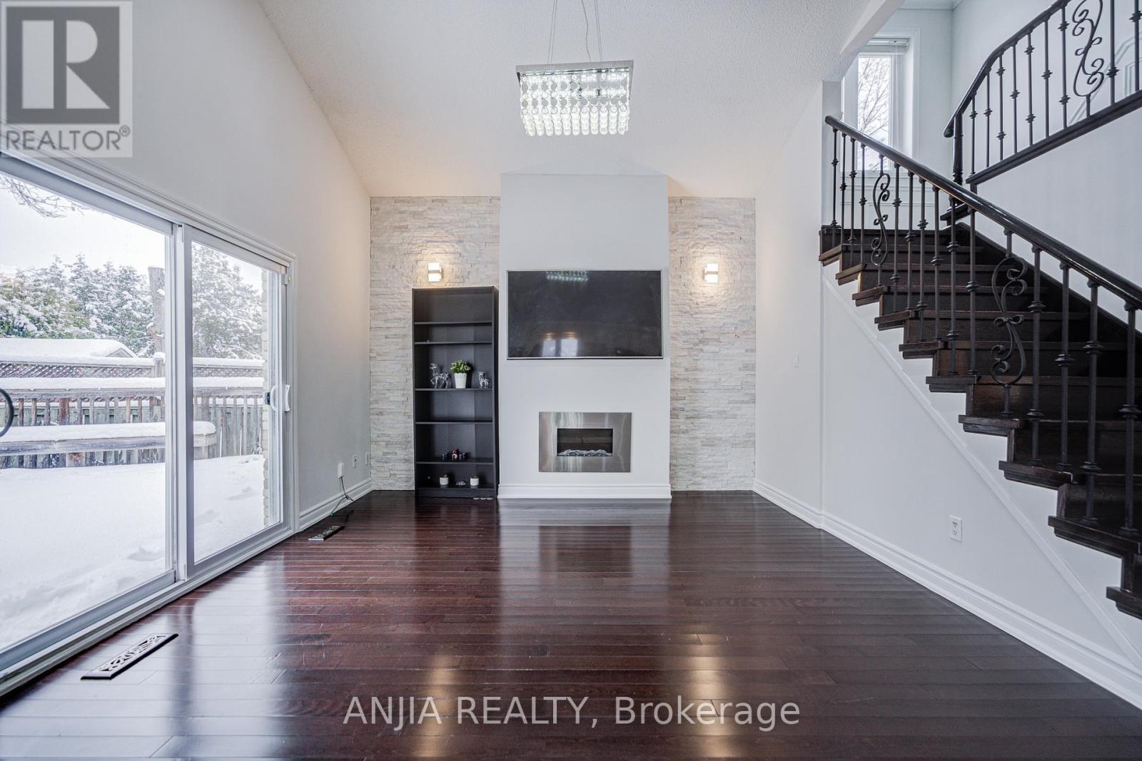 26 Longbow Square, Toronto, Ontario  M1W 2W7 - Photo 21 - E12621056