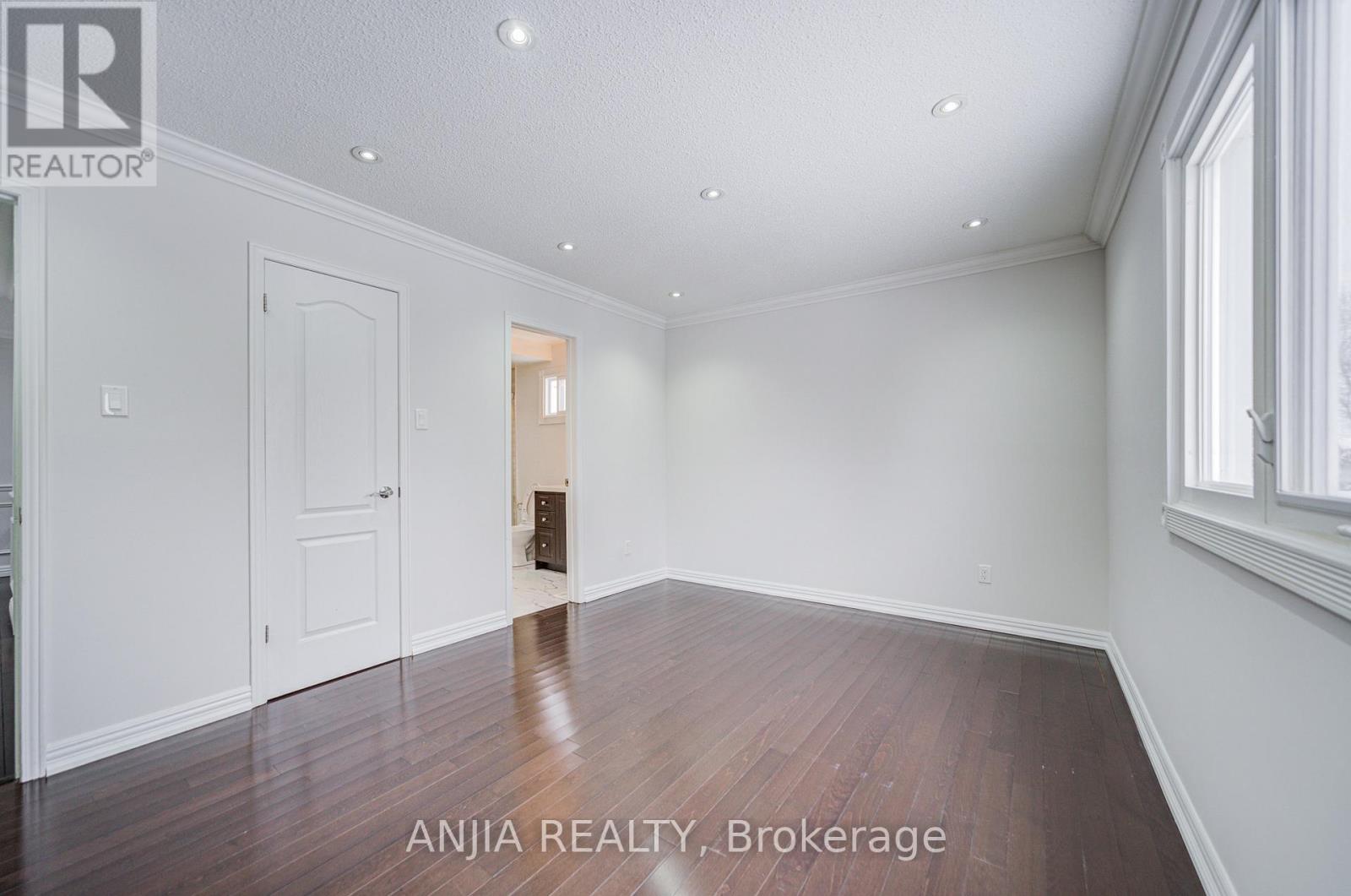 26 Longbow Square, Toronto, Ontario  M1W 2W7 - Photo 29 - E12621056