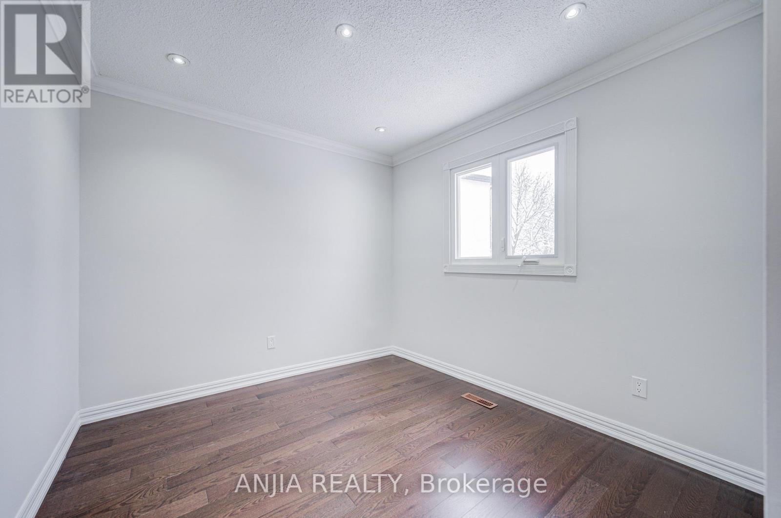 26 Longbow Square, Toronto, Ontario  M1W 2W7 - Photo 36 - E12621056